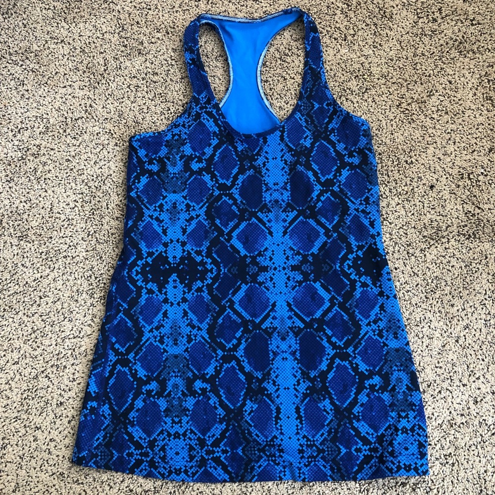 Lululemon tank